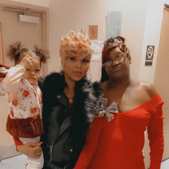 Meet your Posher, Birdlady - Picture 1 of 1